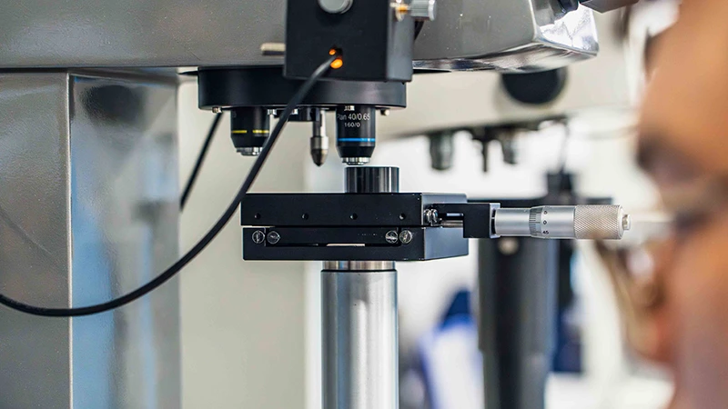 Vickers hardness test