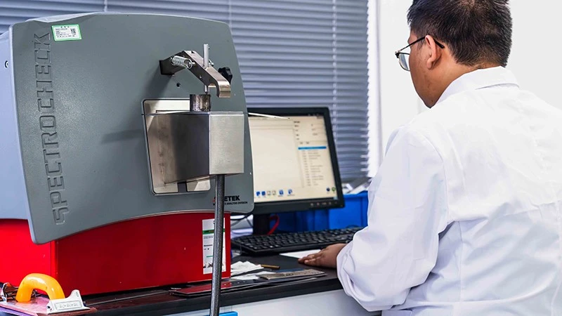 Raw material spectral detection Raw material spectral detection